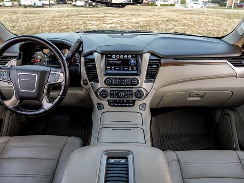 Used 2019 GMC Yukon Denali w/ Open Road Package image 16