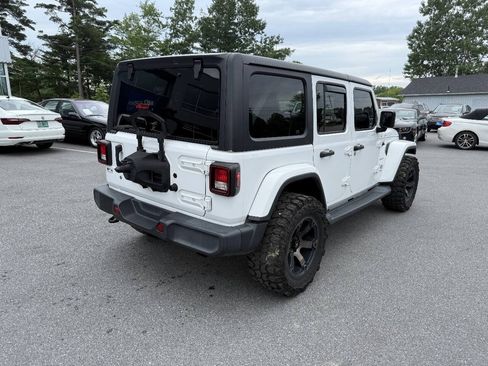 Used 2020 Jeep Wrangler Unlimited Sahara AWD/4WD image 6