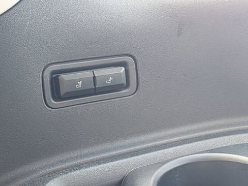 Used 2025 Ford Expedition Platinum AWD/4WD image 36