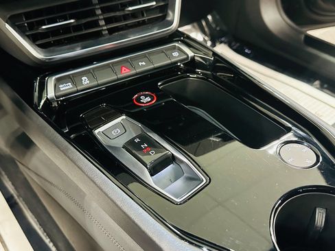 Used 2022 Audi e-tron GT Premium Plus image 14