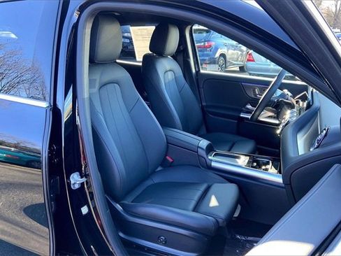 Used 2025 Mercedes-Benz GLA 250 4MATIC image 7