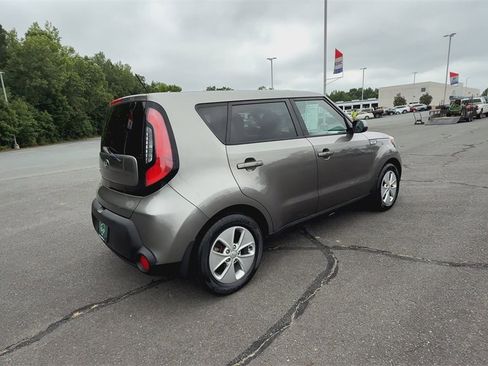 Used 2016 Kia Soul image 9