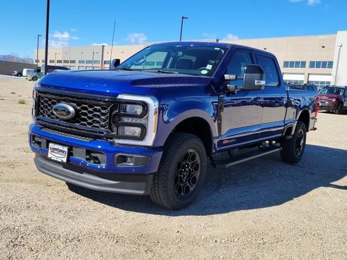 New 2026 Ford F350 Lariat w/ Black Appearance Package image 4