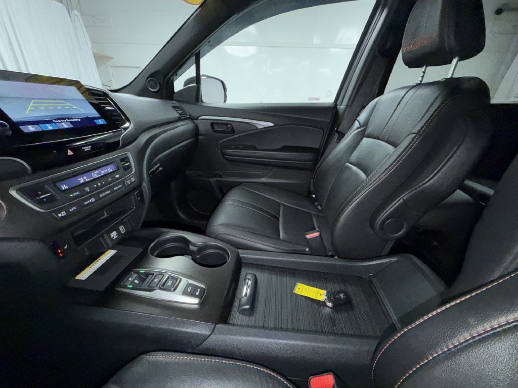Used 2022 Honda Pilot TrailSport image 23