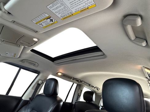 Used 2020 Nissan Armada SL w/ Premium Package RWD image 12