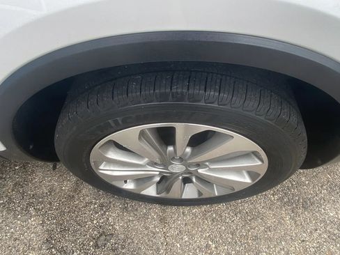 Used 2019 Buick Encore Preferred FWD image 17