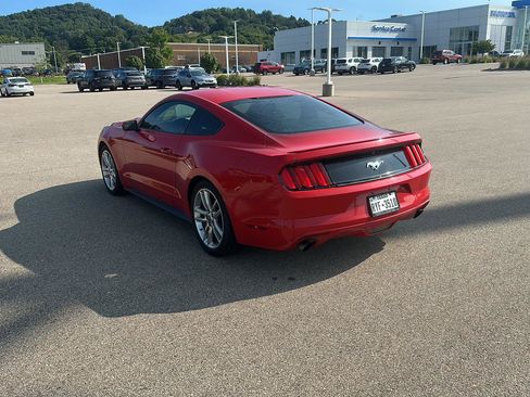 Used 2015 Ford Mustang Coupe RWD image 5