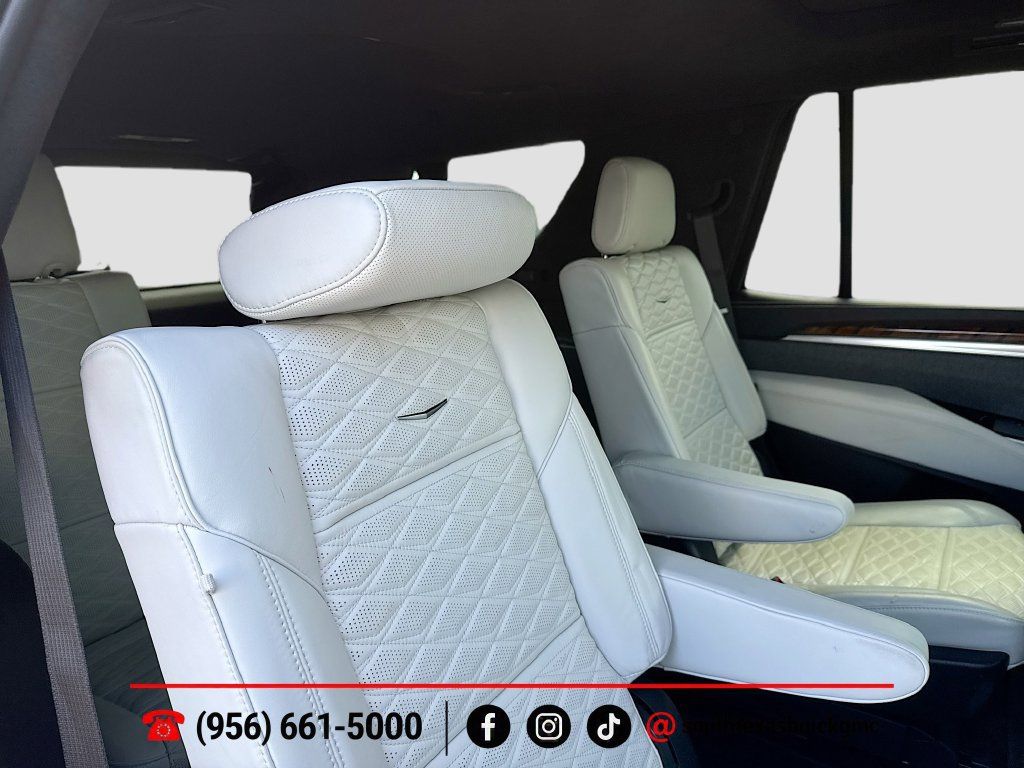 Used 2025 Cadillac Escalade Sport Platinum w/ LPO, Floor Liner Package AWD/4WD image 28