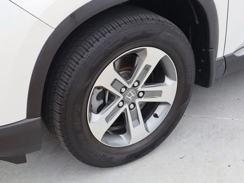 Used 2025 Honda Pilot EX-L image 2