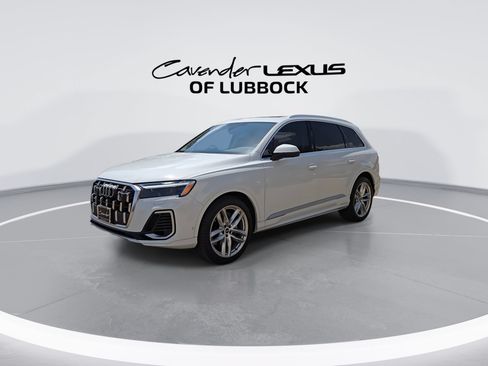 Used 2025 Audi Q7 3.0T Premium Plus AWD/4WD image 4