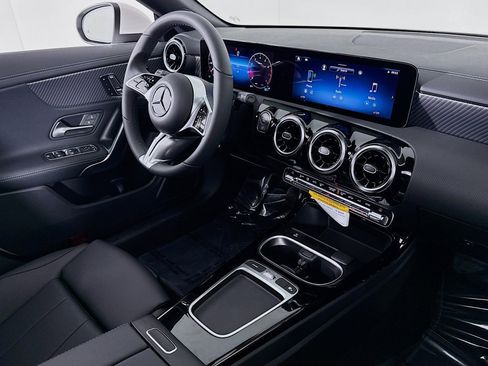 New 2026 Mercedes-Benz CLA 250 image 15