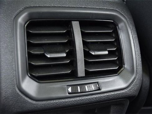 New 2025 Volkswagen Taos SEL image 24