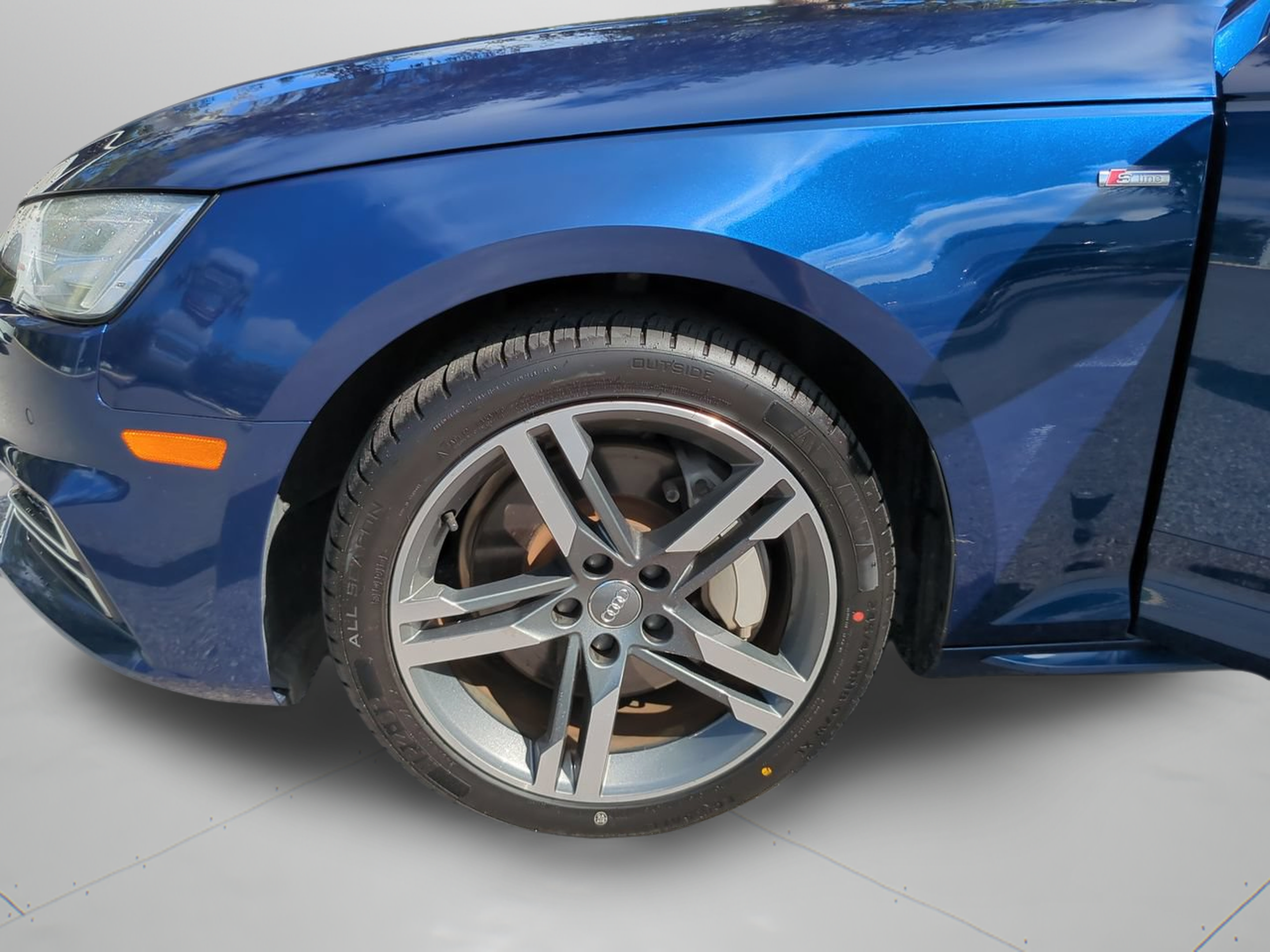 Used 2018 Audi A4 2.0T Premium Plus w/ Premium Plus Package AWD/4WD image 32