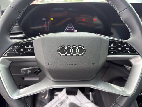 Certified 2025 Audi Q5 Premium w/ Premium Plus AWD/4WD image 19