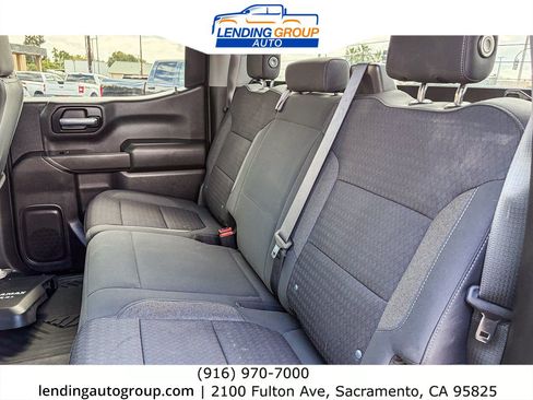 Used 2021 Chevrolet Silverado 1500 LT RWD image 16