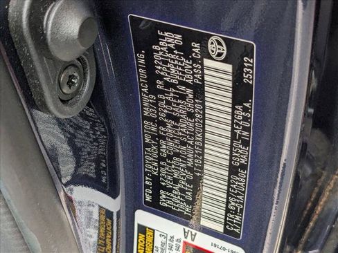 Used 2019 Toyota Avalon XLE image 24