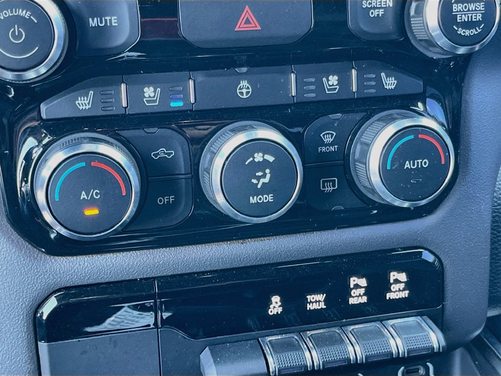 Used 2022 RAM 1500 Laramie RWD image 16