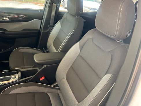 Used 2024 Chevrolet TrailBlazer LT w/ Convenience Package AWD/4WD image 5