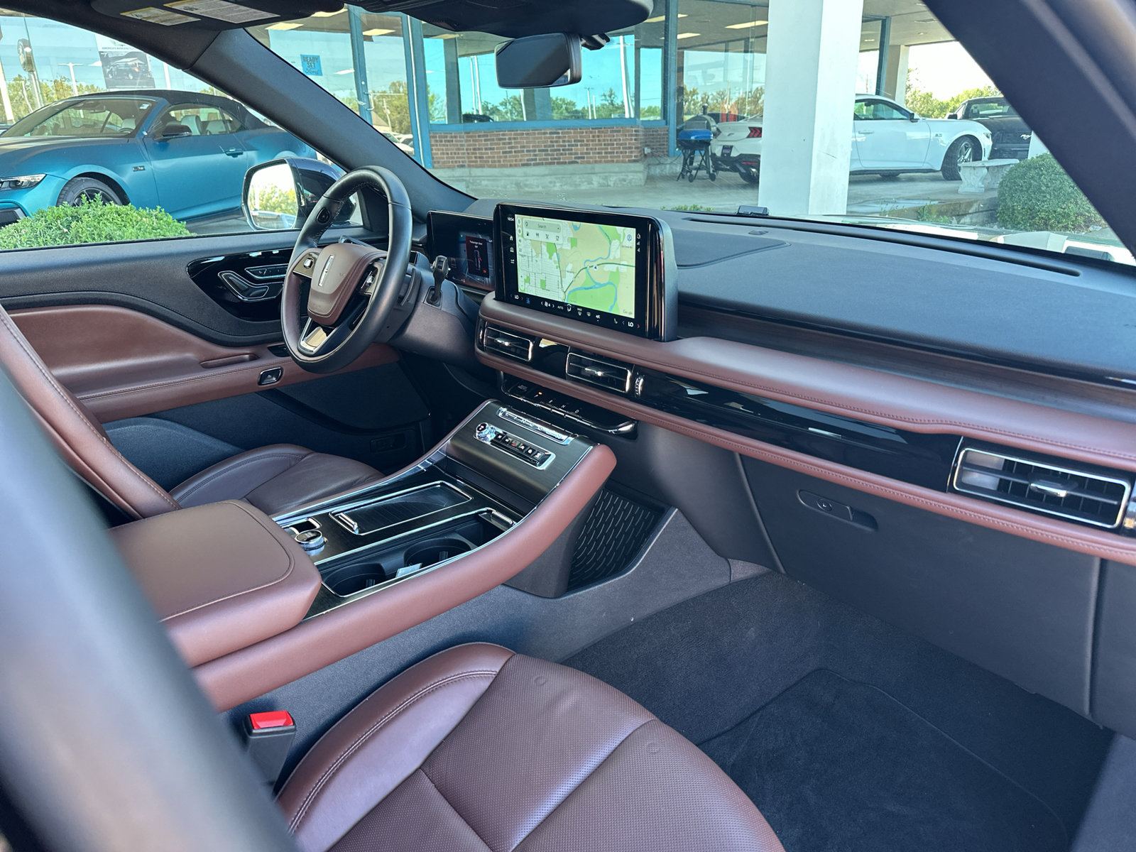 Used 2025 Lincoln Aviator Reserve w/ Jet Appearance Package AWD/4WD image 5