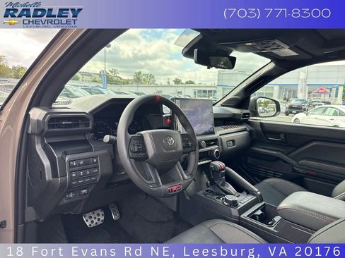 Used 2025 Toyota Tacoma TRD Pro image 9