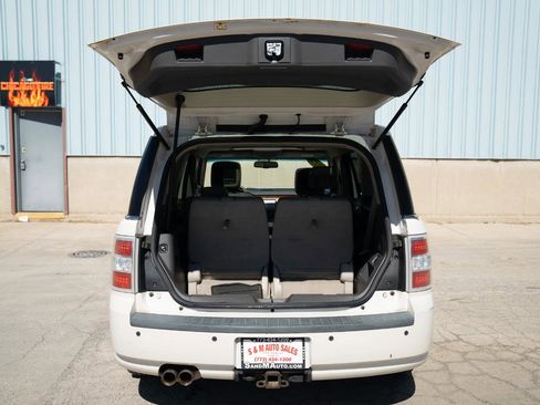 Used 2011 Ford Flex Limited w/ Rapid Spec Order Code image 16