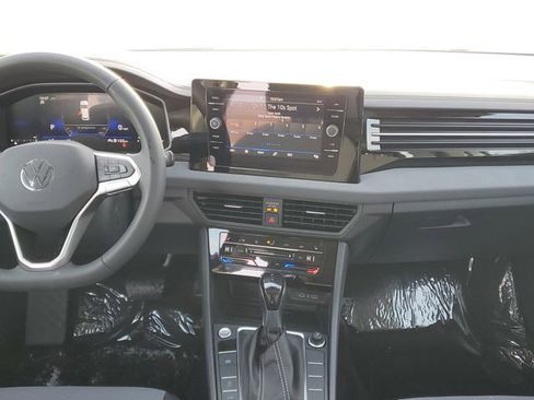 New 2026 Volkswagen Jetta SE image 24