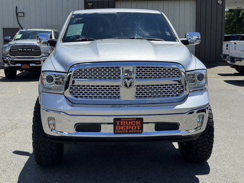 Used 2017 RAM 1500 Laramie AWD/4WD image 2