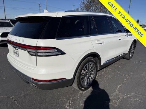 Used 2024 Lincoln Aviator 2WD w/ Premium Package image 3