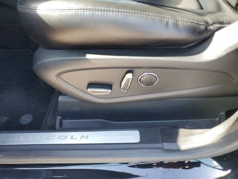 Used 2015 Lincoln MKC FWD w/ Equipment Group 101A Select image 16