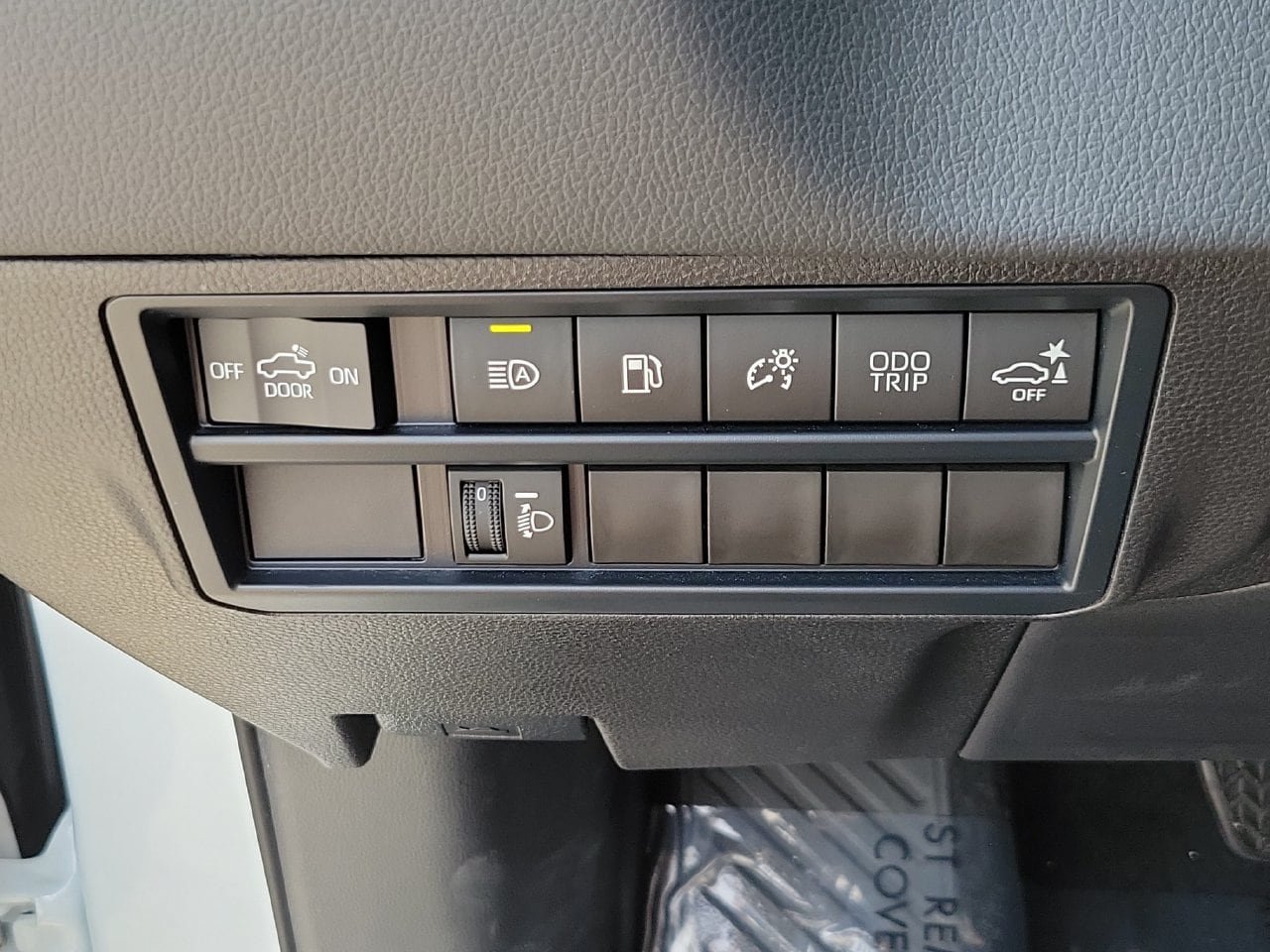 Used 2026 Toyota Tundra Limited AWD/4WD image 30
