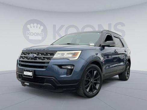 Used 2018 Ford Explorer XLT w/ Equipment Group 202A image 1