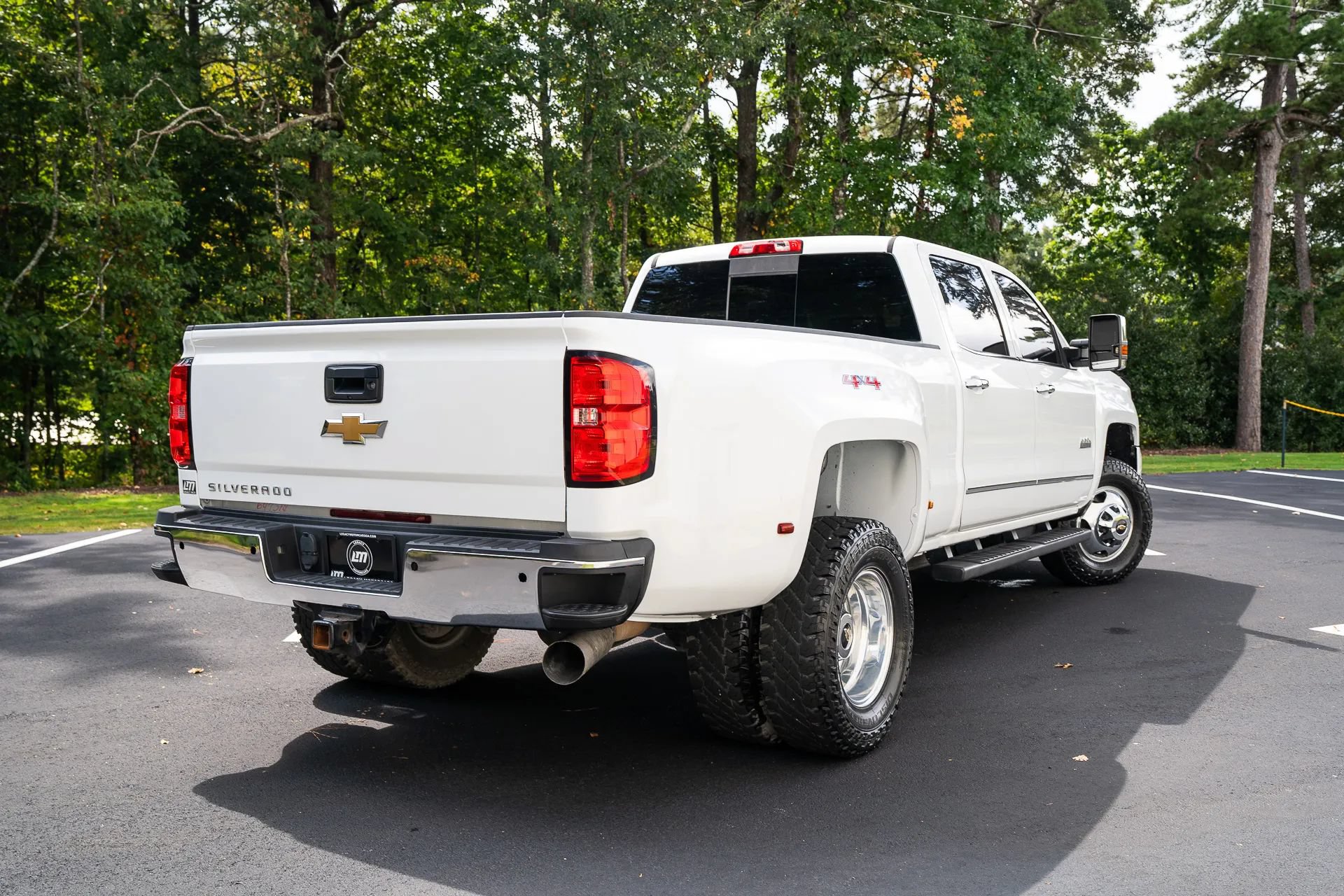 Used 2016 Chevrolet Silverado 3500 High Country w/ Duramax Plus Package AWD/4WD image 2