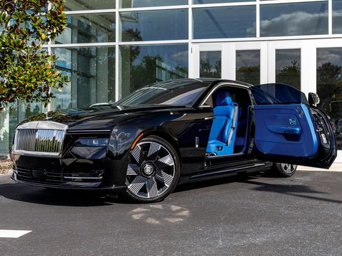 Certified 2025 Rolls-Royce Spectre w/ Spectre Enhancement Package image 2