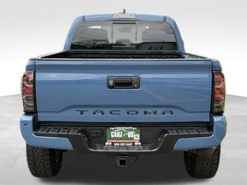 Used 2019 Toyota Tacoma TRD Sport AWD/4WD image 8
