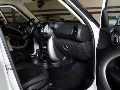 Used 2014 MINI Cooper Countryman image 26