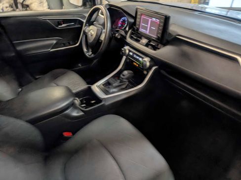 Certified 2022 Toyota RAV4 XLE image 26