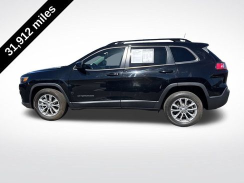 Used 2022 Jeep Cherokee Latitude Lux FWD image 2