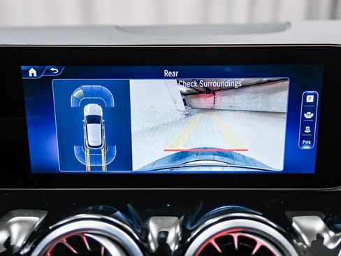 Used 2025 Mercedes-Benz GLA 250 image 26