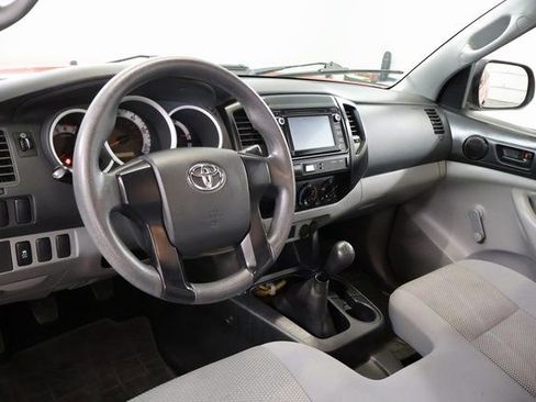 Used 2014 Toyota Tacoma 2WD Regular Cab image 16