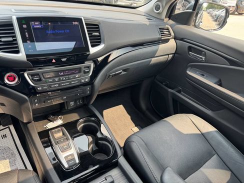 Used 2016 Honda Pilot Elite image 23