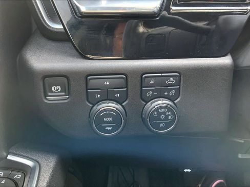 Used 2025 Chevrolet Silverado 2500 LT w/ Texas Edition image 65