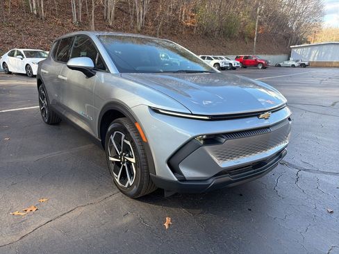 New 2026 Chevrolet Equinox EV LT w/ Comfort Package image 5