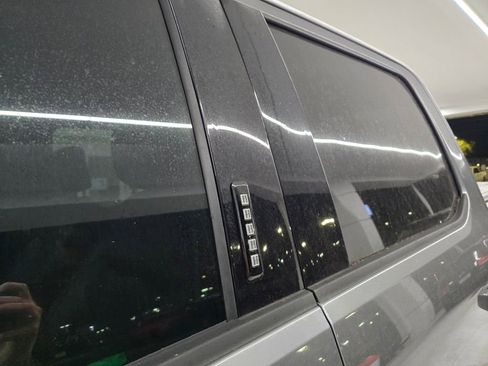 Used 2024 Ford F250 Lariat w/ Black Appearance Package AWD/4WD image 15