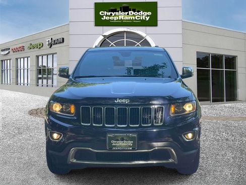 Used 2016 Jeep Grand Cherokee Limited AWD/4WD image 2