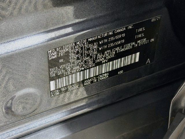 Used 2021 Toyota RAV4 XLE Premium FWD image 36