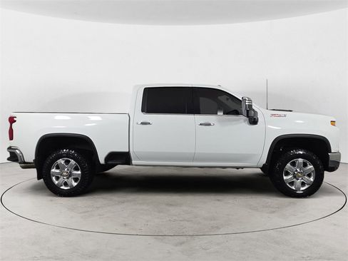 Used 2022 Chevrolet Silverado 2500 LTZ image 6