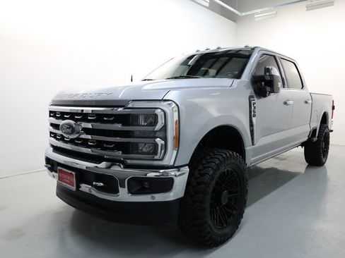 Used 2023 Ford F350 Lariat w/ Lariat Ultimate Package AWD/4WD image 1