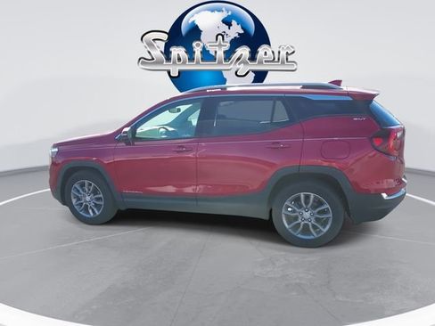 Certified 2023 GMC Terrain SLT image 4
