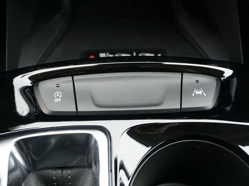 New 2026 Chevrolet Trax LT w/ Sunroof Package image 29