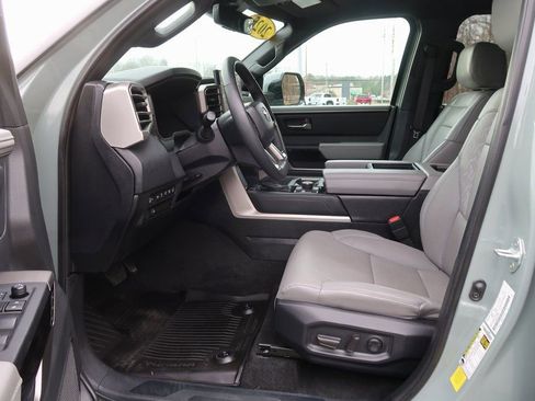 Used 2025 Toyota Tundra Limited image 10